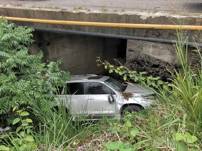 Gobernadora de Dajabón sufre accidente en puente de Bánica, pero se encuentra ilesa