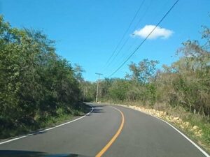 Inauguran carretera de Boca de Chavón y obras viales en La Altagracia