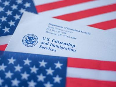 Jueza federal bloquea orden ejecutiva de Trump sobre ciudadanía por nacimiento