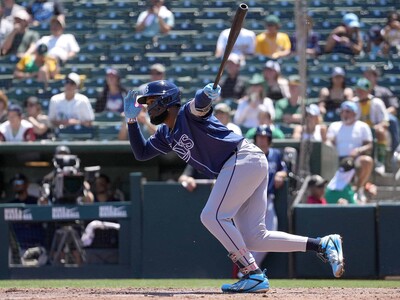 Junior Caminero logra su jonrón 41 y da otra victoria a los Rays
