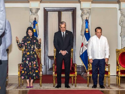 Luis Abinader lidera jornada nacional de oración y acción en República Dominicana