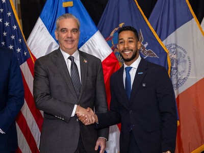 Luis Abinader se reúne con la diáspora dominicana en Brooklyn durante su visita oficial