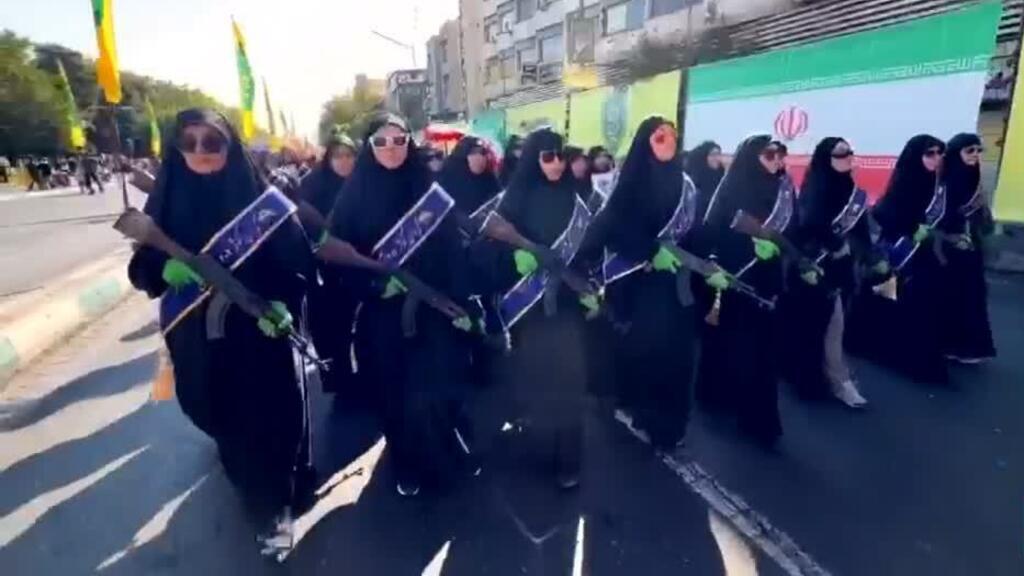 Miles de seguidores del Gobierno iraní marchan en Teherán en desafío a EE. UU.