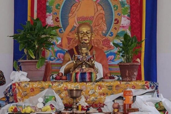 Nepal enfrenta un drama funerario tras inundaciones con miles de desaparecidos