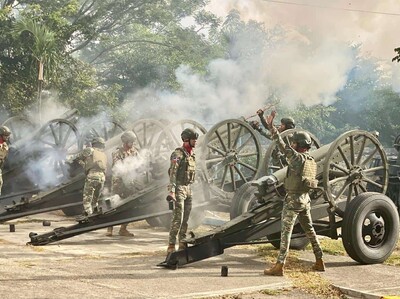 Rinden homenaje a héroes de la Batalla de Santiago de 1863 en acto cívico