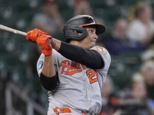 Samuel Basallo conecta su cuadrangular número 18 en victoria de los Orioles