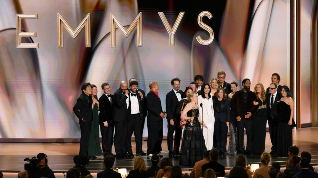 "Widow's Bay" triunfa en los Emmy 2023 mientras se rinde homenaje a grandes estrellas
