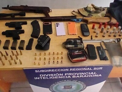 Operativo en Barahona incauta armas y detiene a ocho personas