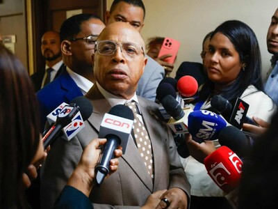 Alfredo Pacheco deplora salida de diputados tras denuncia de Millys Martínez