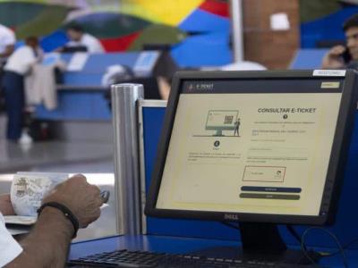 Avería afecta plataforma de Migración; trabajan en e-ticket