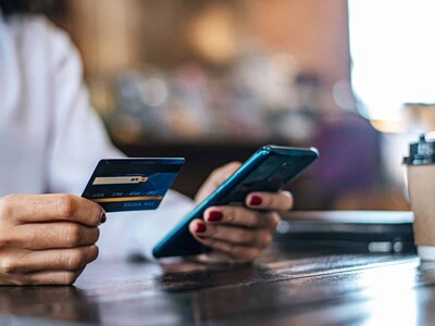 Bajan las tarjetas de crédito de menor límite en República Dominicana