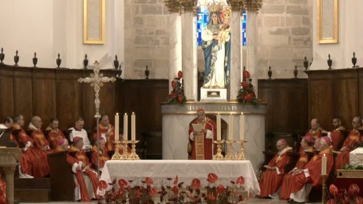 Beatificación de sacerdotes mártires en Ibiza bajo la misa del cardenal Semeraro