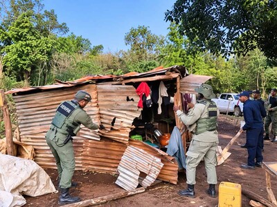 Detienen 23 haitianos en operativo contra la tala en Sierra de Bahoruco