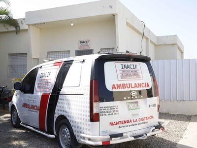 Dos jóvenes mueren arrollados por camión recolector en Santiago