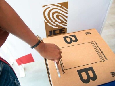 El 61% de los dominicanos apoyaría un gobierno no democrático si resuelve problemas del país