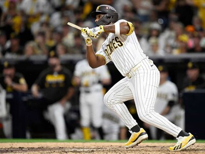 Error de Milwaukee y defensa de Bogaerts dan triunfo a los Padres