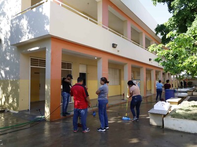 Inundaciones provocan suspensión de docencia en centros educativos de Santiago