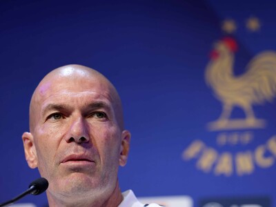 Italia logra un empate en el debut de Zidane como seleccionador de Francia