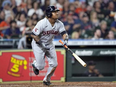 José Ramírez lidera triunfo de Cleveland y fuerza quinto juego