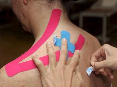 Kinesiotaping: estudio sugiere beneficios temporales y efectos duraderos inciertos