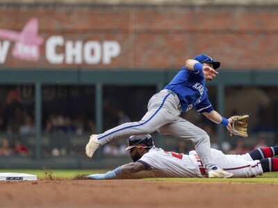 Los Braves superan a los Dodgers y empatan la Serie Divisional en 1-1