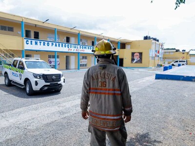 Más de 15 afectados por humo de quema de medicamentos junto a escuela