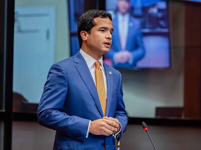 Omar Fernández aclara que su ingreso fue por gastroenteritis bacteriana