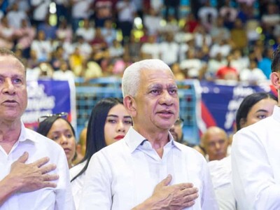 Ricardo de los Santos destaca apoyo a Carolina Mejía en Sánchez Ramírez