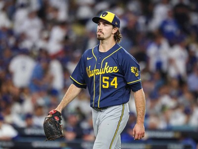 Robert Gasser se consolida como figura de octubre con Milwaukee