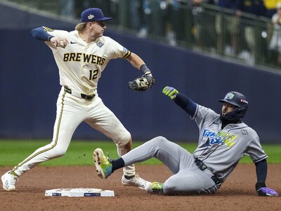 Serie Mundial: Cerveceros de Milwaukee vencen 3-2 a Rays de Tampa Bay
