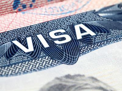 Un juez federal revisa restricciones de visados a estudiantes y periodistas extranjeros