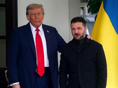Zelenski: Ucrania espera hace un mes envíos de misiles con Hegseth